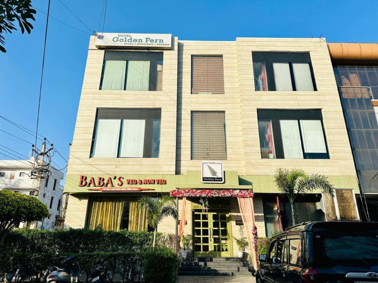 Hotel Golden Fern Патіала Екстер'єр фото